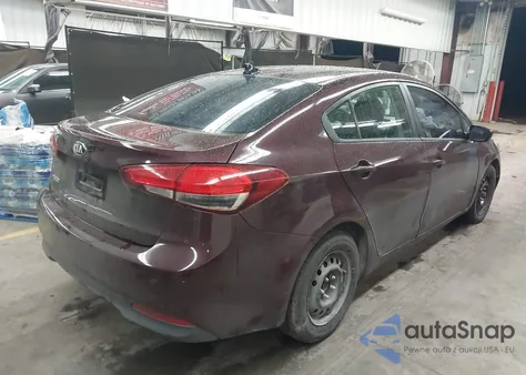 2018 Kia Forte Lx z USA, uszkodzony, nr VIN 3KPFK4A73JE246184